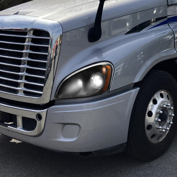 Black Headlight For 2008-2016 Freightliner Cascadia With Halogen Bulb, Driver's Right