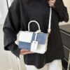 095a60ce-93ca-4bc6-8f76-1c3ca6eea86d.jpg Popular Fashion Stitching Texture Portable Shoulder Messenger Bag